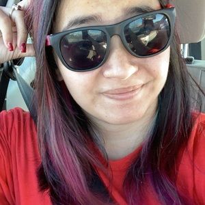 Meet your Posher, Christine